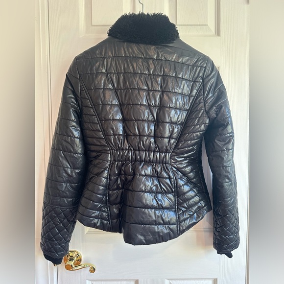 Guess Women's Faux Fur Trim Jacket Black Shiny Winter/Fall Packable Coat Size M - Picture 13 of 17